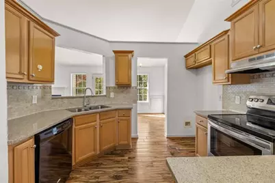 123 Berry Hill Lane, Hoschton, GA 30548 - Photo 8