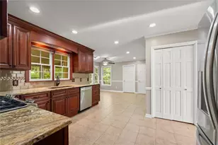 4139 Bellflower Ct NE, Roswell, GA 30075 - Photo 18