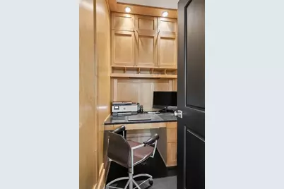 2828 Peachtree Road NW #2403, Atlanta, GA 30305 - Photo 20