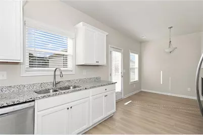126 Culver Street, Jackson, GA 30233 - Photo 2