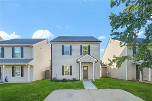 317 Goldenrod Dr, Stockbridge, GA 30281 - Photo 2