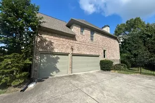 3048 Lawson Dr, Marietta, GA 30064 - Photo 2