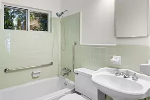 1626 Wildwood Rd, Marietta, GA 30062 - Photo 30