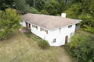 851 Lakeside Dr SW, Mableton, GA 30126 - Photo 6