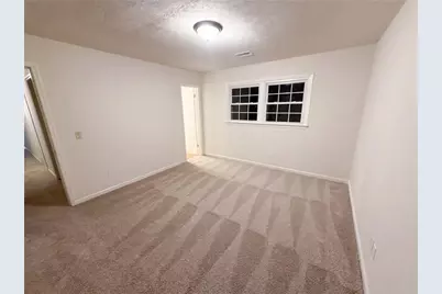 104 Hearthstone Drive, Lagrange, GA 30241 - Photo 4