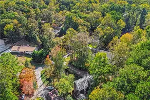 2457 Cedar Wood Ct, Marietta, GA 30068 - Photo 38