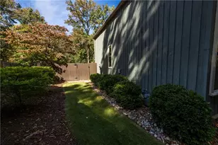 2915 Hill Park Ct, Marietta, GA 30062 - Photo 46