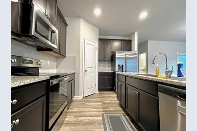1304 Sweetbriar Circle #14, East Point, GA 30344 - Photo 6