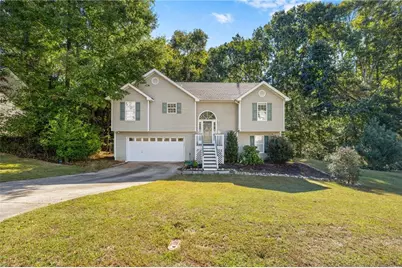3831 Valley Creek Drive, Flowery Branch, GA 30542 - Photo 2