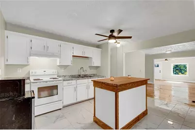 575 Laurelwood Drive, Tyrone, GA 30290 - Photo 10