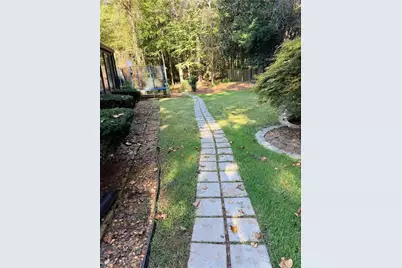 2595 Winthrope Way, Lawrenceville, GA 30044 - Photo 10