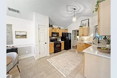 5309 Leecroft Drive, Sugar Hill, GA 30518 - Photo 4