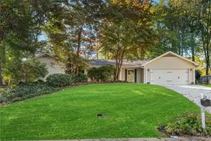 3126 Bunker Hill Rd, Marietta, GA 30068 - Photo 2
