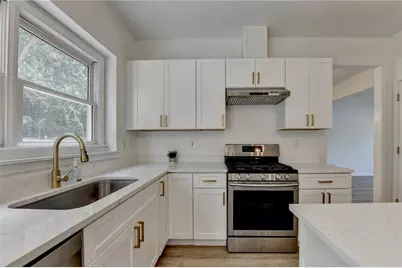 10795 Glenbarr Drive, Johns Creek, GA 30097 - Photo 22
