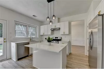 10795 Glenbarr Drive, Johns Creek, GA 30097 - Photo 26