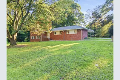 180 E Greenwood Drive, Carrollton, GA 30117 - Photo 4