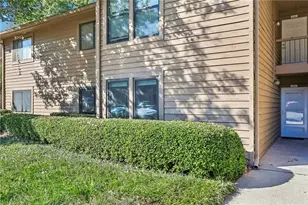 701 Parkaire Crossing, Marietta, GA 30068 - Photo 2