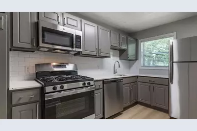 8800 Dunwoody Place Drive #1510, Sandy Springs, GA 30350 - Photo 2