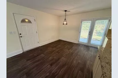 3884 Dollar Circle, Suwanee, GA 30024 - Photo 4