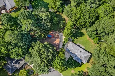 2840 Locksley Court, Tucker, GA 30084 - Photo 2