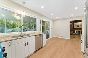 310 Lamplighter Ln SE, Marietta, GA 30067 - Photo 18