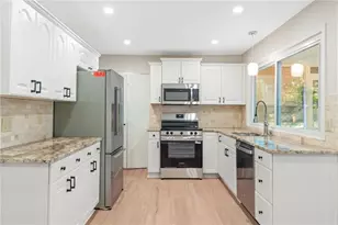 310 Lamplighter Ln SE, Marietta, GA 30067 - Photo 16