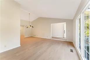 310 Lamplighter Ln SE, Marietta, GA 30067 - Photo 10