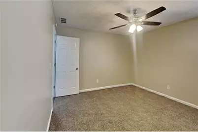 6078 Hillsdale Circle, Flowery Branch, GA 30542 - Photo 12