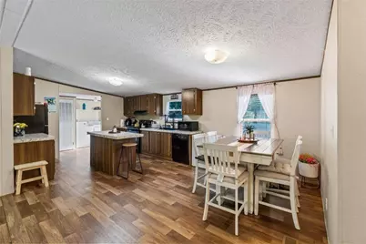 2261 Barnes Drive, Gainesville, GA 30507 - Photo 2