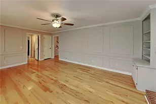 143 Lakeside Dr NW, Kennesaw, GA 30144 - Photo 2