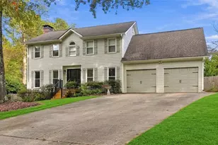 2026 Rocky Point Blf NW, Kennesaw, GA 30152 - Photo 2