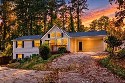 4943 Apple Valley Road, Douglasville, GA 30135 - Photo 2
