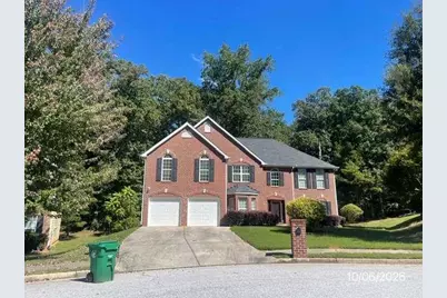 5861 Fairington Farms Lane, Lithonia, GA 30038 - Photo 1