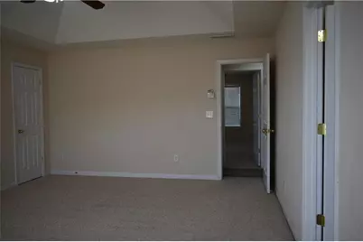 1261 Fountain Lakes Drive, Lawrenceville, GA 30043 - Photo 18