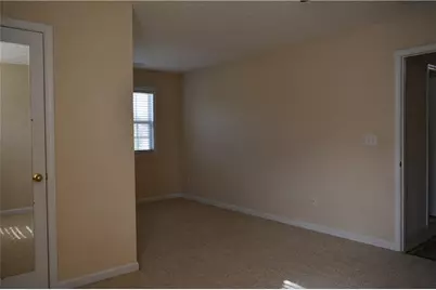 1261 Fountain Lakes Drive, Lawrenceville, GA 30043 - Photo 34