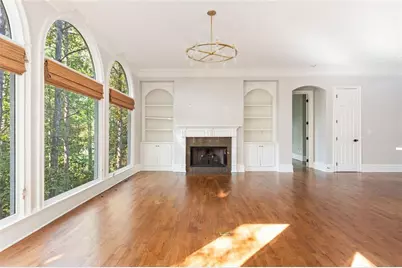 260 Lake Summit View, Atlanta, GA 30342 - Photo 8