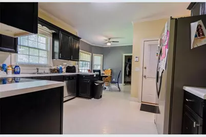 3900 Mountain Way Cove, Snellville, GA 30039 - Photo 10