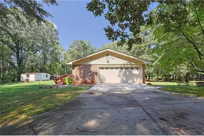 160 Helen Lane, Stockbridge, GA 30281 - Photo 12