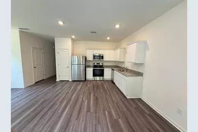 1091 Lucienne Boulevard, Auburn, GA 30011 - Photo 12