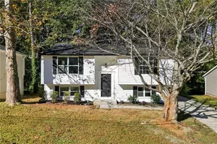 2075 Countydown Ln, Stone Mountain, GA 30088 - Photo 1