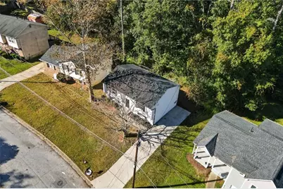 2075 Countydown Lane, Stone Mountain, GA 30088 - Photo 38
