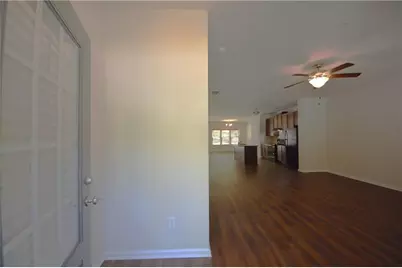 1853 Old Dogwood, Jonesboro, GA 30238 - Photo 4