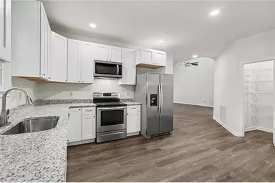 5818 Cobb Meadow, Norcross, GA 30093 - Photo 6