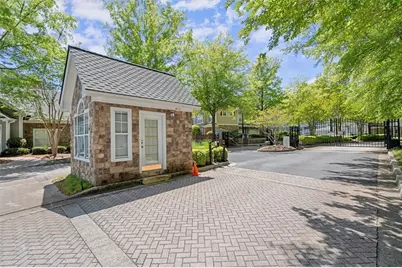 1124 Whitshire Way #1124, Alpharetta, GA 30004 - Photo 2