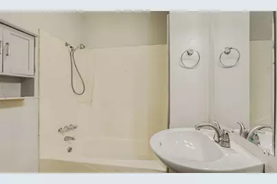 166 N 5th Avenue, Winder, GA 30680 - Photo 6