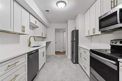 2394 Lawrenceville Highway #H, Decatur, GA 30033 - Photo 12