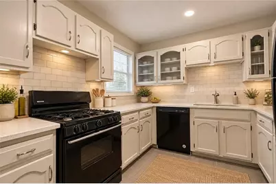 1640 Roanoke Place SE, Marietta, GA 30067 - Photo 8