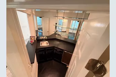 210 Wessex Court, Sandy Springs, GA 30328 - Photo 14