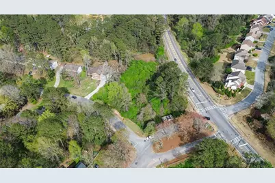 2020 S Hidden Hills Parkway, Stone Mountain, GA 30088 - Photo 10