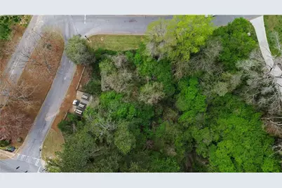 2020 S Hidden Hills Parkway, Stone Mountain, GA 30088 - Photo 8